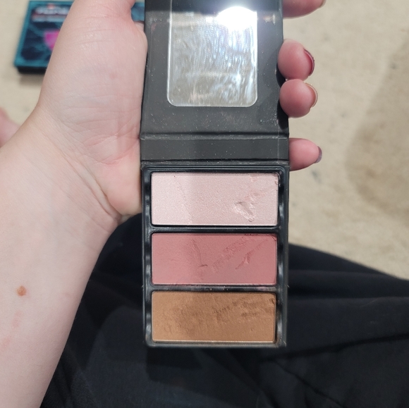 Viseart Theory Highlighter Blush and Bronzer - Picture 2 of 3